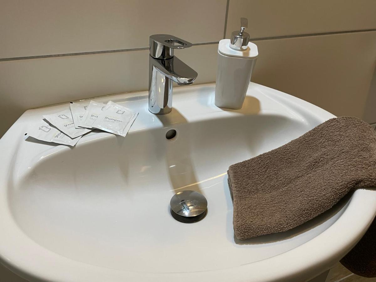 Kolossos Düsseldorf - Hotel Neuss